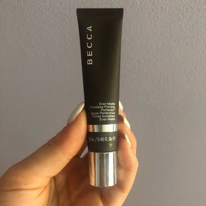 BECCA Ever-Matte process primer